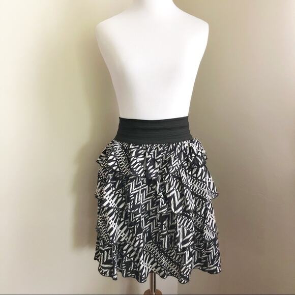 BCX Geometric Tiered Ruffle Black & White Mini Skirt Size L - Picture 2 of 7
